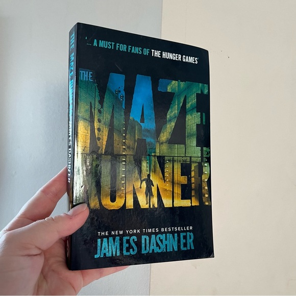 The Maze Runner Series by James Dashner / Uk Edition - Picture 5 of 11